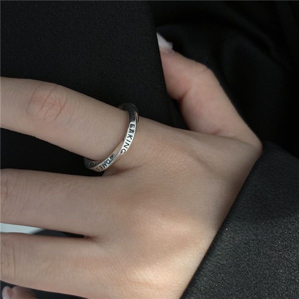 Women Accessories In English - Bague ouverte ajustable torsadée motif Mobius,