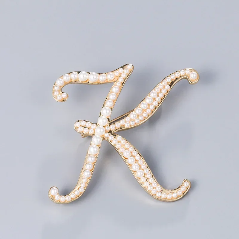 Broches en perles avec lettres - Women Accessories In English avis et prix